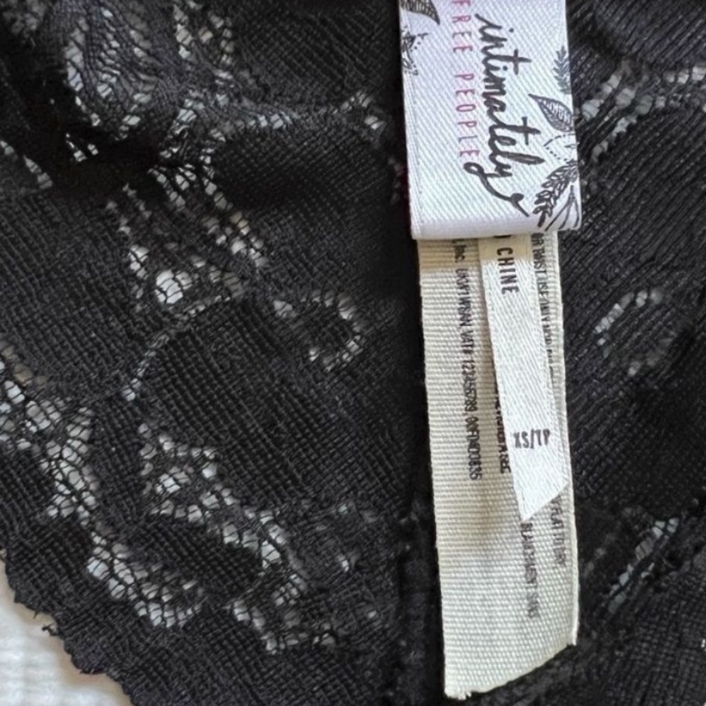 EUC! Free people lace bralette - Picture 5 of 5
